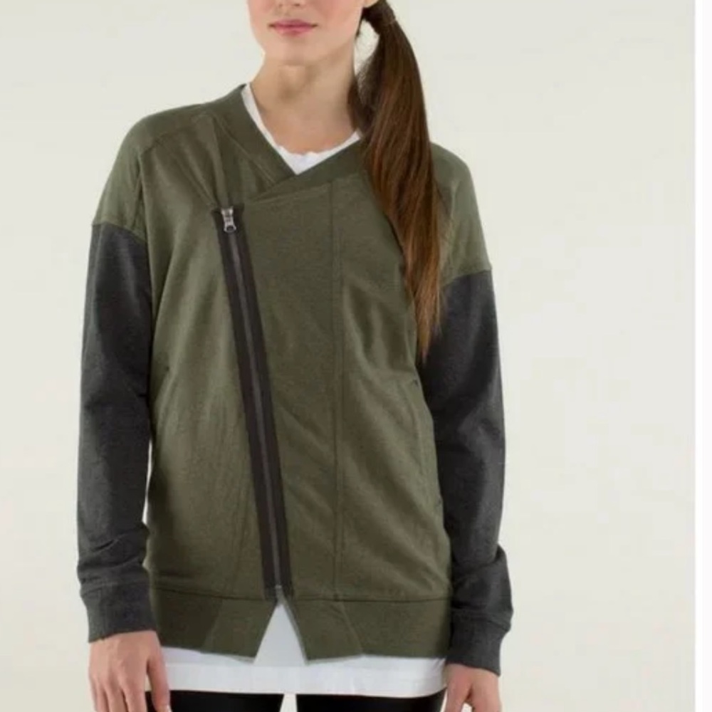 Lululemon Mula Bundle Wrap Heathered Fatigue Green/Heathered Dark Grey